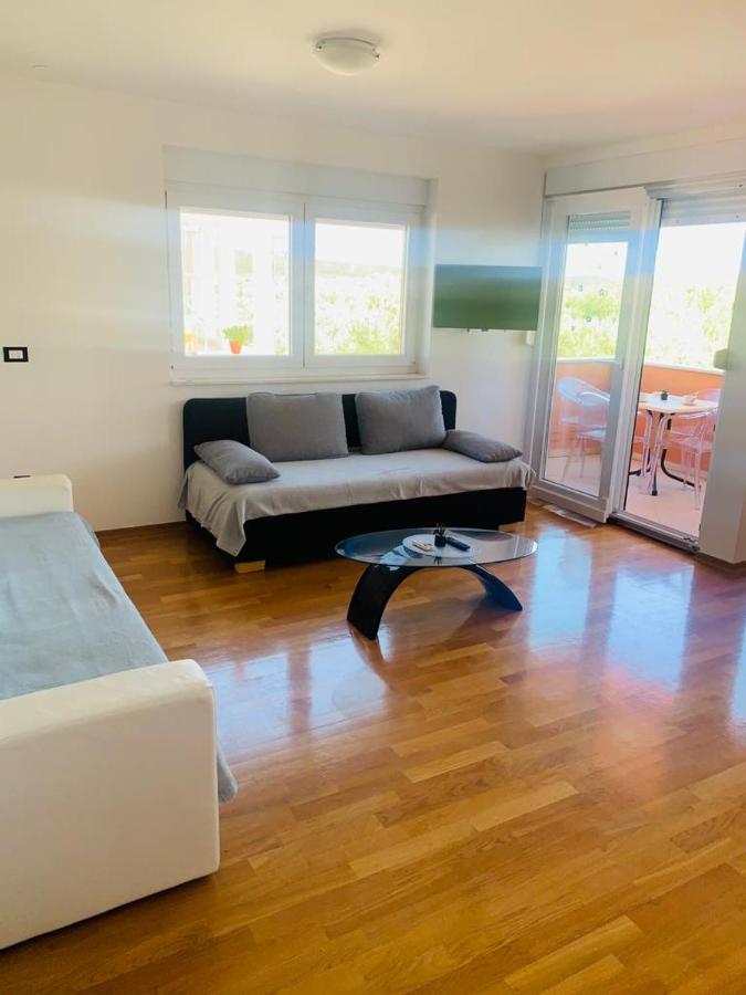 Apartments Nika Сукошан Экстерьер фото
